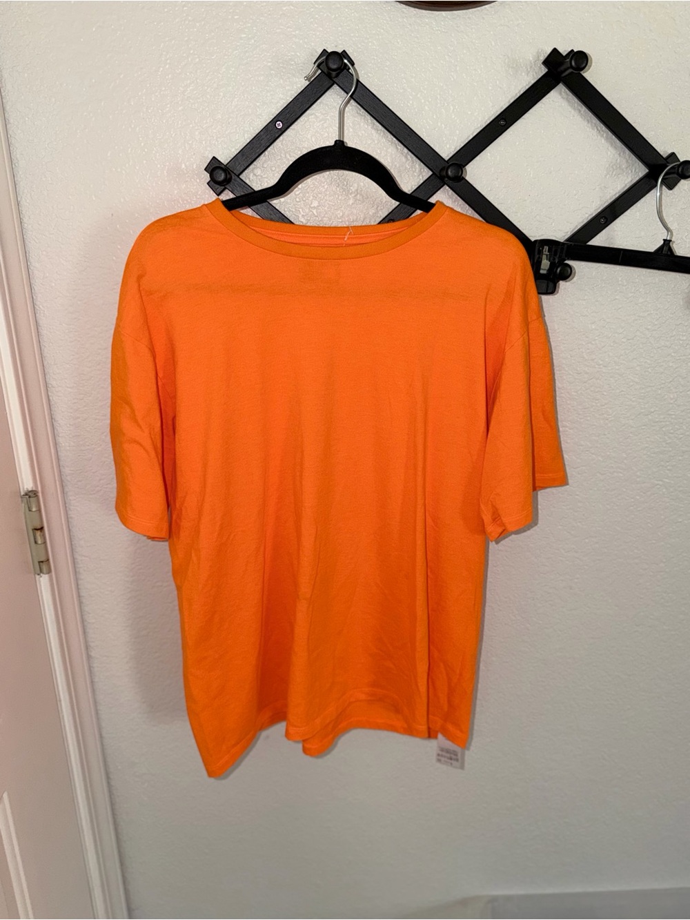 The North Face Orange Crew Neck T Shirt Men’s Large Short Sleeve Casual Tee - Picture 2 of 4